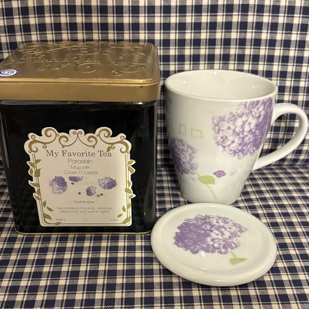 Porcelain Mug with Purple Hydrangea Design